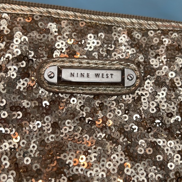 Gold Sequinned Nine West Clutch - Picture 8 of 9